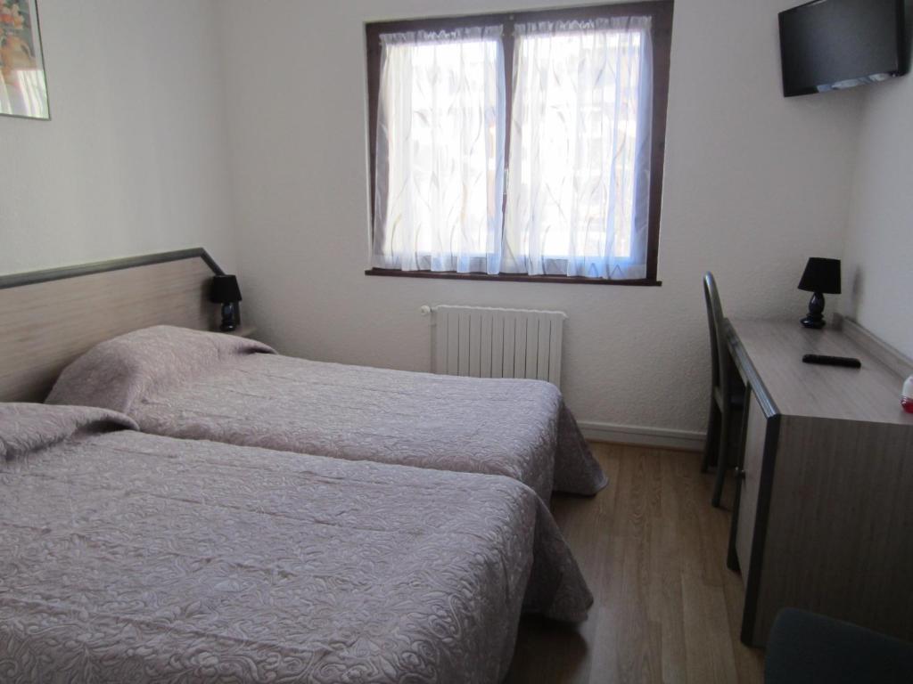 Hotel Cafe Du Palais Thonon-les-Bains Room photo
